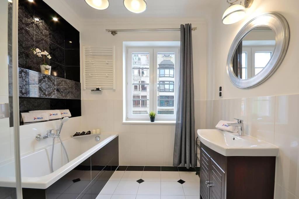 Z Apartment On Town Hall - Rynek Ratusz - 2 Rooms Wroclaw Exterior photo